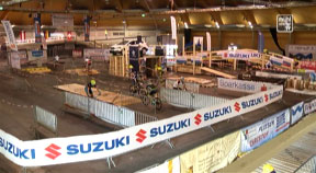 24 Std. Indoor Mountainbikerennen in der Messehalle Freistadt