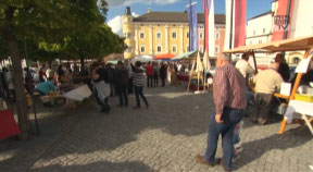 Genussmarkt u. FLAPS-E-Mobil in Freistadt