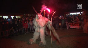 Perchtenlauf auf der Burgruine Prandegg 2014