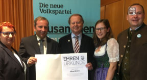 Bürgermeister Hartl von OÖVP geehrt