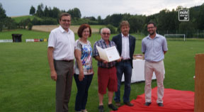 Tribüneneröffnung und Ehrungen in St. Veit
