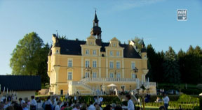 Auftakt Mühlviertlerisch Tafeln beim Schloss Tannbach in Gutau